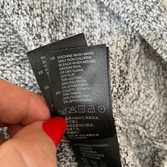 H&M Conscious V-Neck Pullover Sweater Women’s, Size S, oversized - Picture 6 of 10